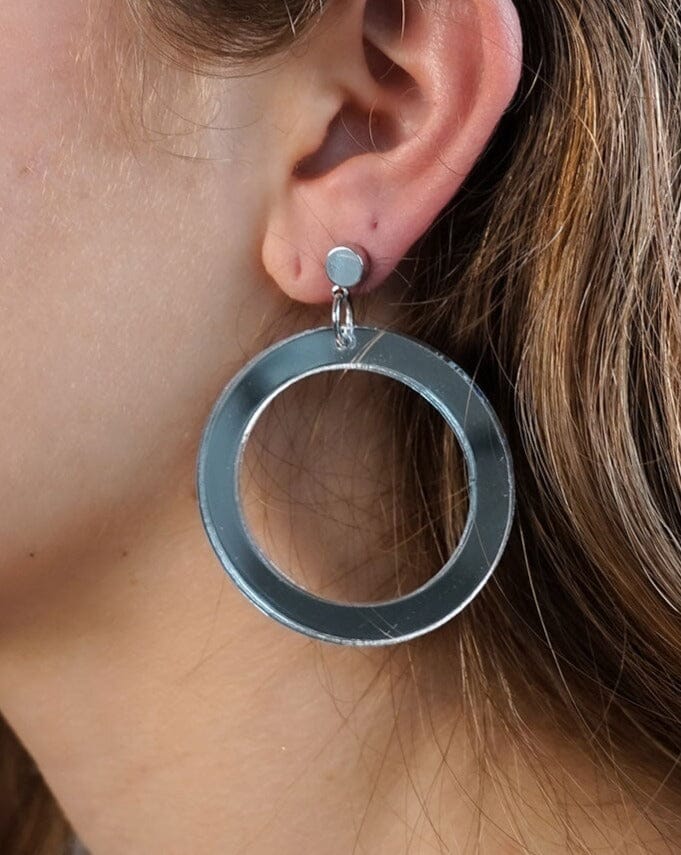 Medium Hoop Earrings - Silver Earrings ISLYNYC