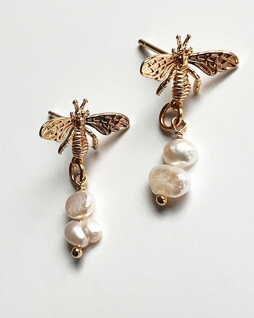 Bee A Pearl Earring Earrings ISLYNYC