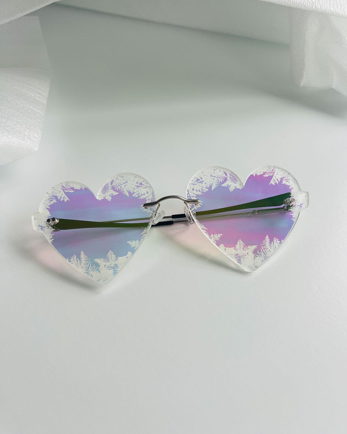 Frozen Heart Glasses - Iridescent Glasses ISLYNYC