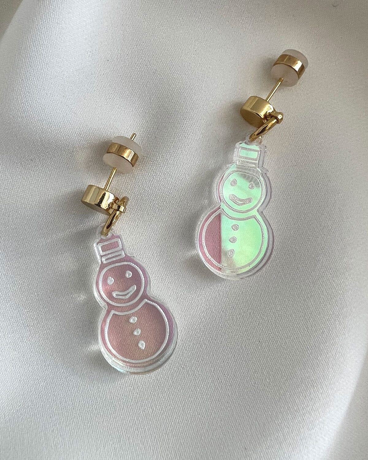 Snow Person Charm Earrings - Iridescent EARRINGS ISLYNYC