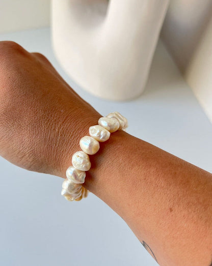 Toothy Freshwater Pearl Bracelet Bracelets ISLYNYC